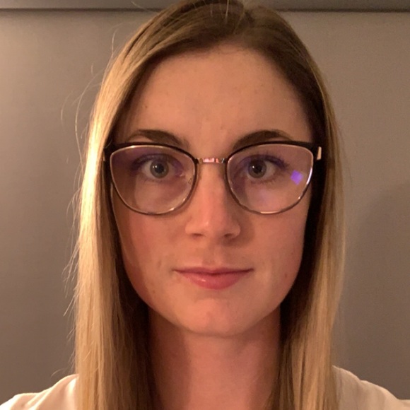 Meet your Posher, Sophie - Picture 1 of 1